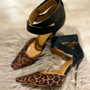 Brand new in box Jessica Simpson safari leopard print micro heels.
